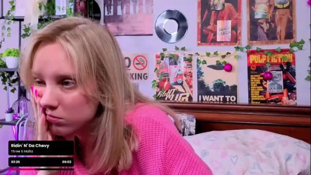 Image 7 of darleneferran Stream on Chaturbate on 19 days ago