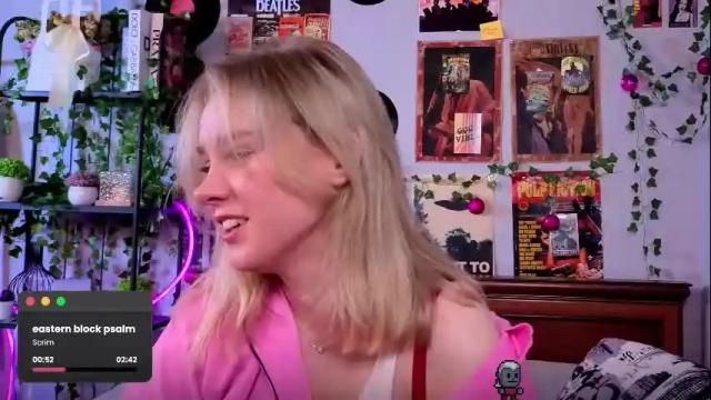 Image 7 of darleneferran Stream on Chaturbate on 1 day ago