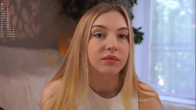 Image 2 of darlinechapel Stream on Chaturbate on 11 days ago