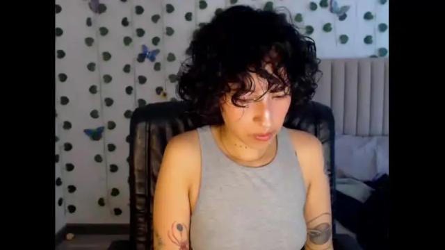 Image 4 of darling_selena Stream on Chaturbate on 24 months ago