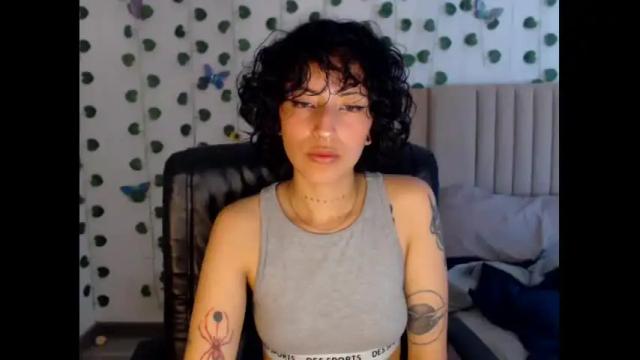 Image 6 of darling_selena Stream on Chaturbate on 24 months ago