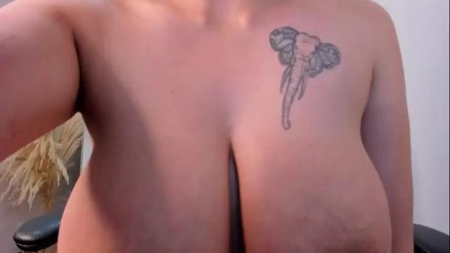 Image 11 of darling_spoiled Stream on Chaturbate on 3 months ago