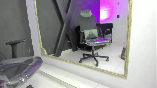 Image 4 of darlingbdsm_ Stream on Chaturbate on 24 days ago