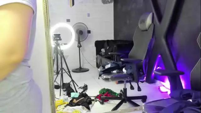 Image 12 of darlingbdsm_ Stream on Chaturbate on 2 months ago