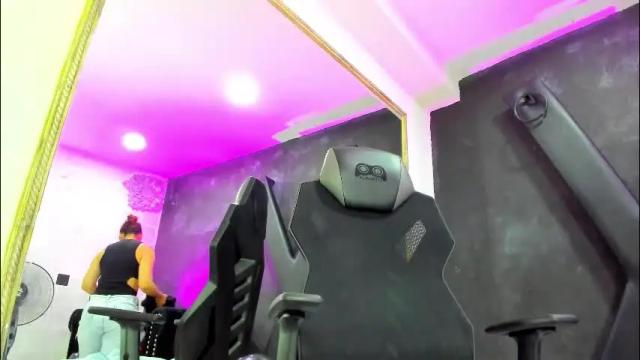 Image 2 of darlingbdsm_ Stream on Chaturbate on 7 days ago