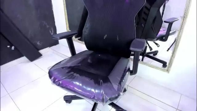 Image 12 of darlingbdsm_ Stream on Chaturbate on 20 hours ago