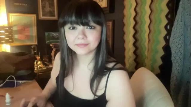 Image 2 of darlingchigirl Stream on Chaturbate on 11 days ago