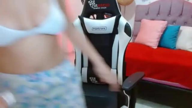 Image 7 of darly_scartt Stream on Chaturbate on 17 months ago