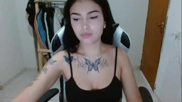 Image 7 of darly_scartt Stream on Chaturbate on 23 days ago