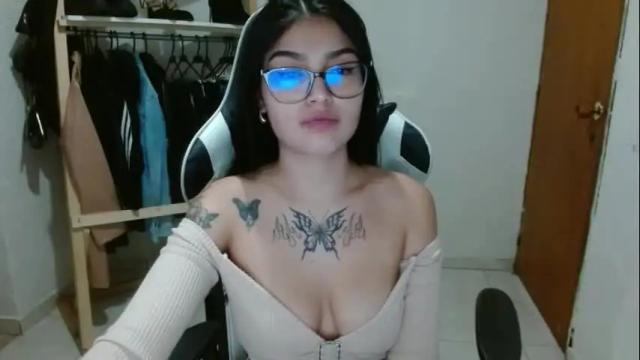 Image 7 of darly_scartt Stream on Chaturbate on 2 days ago