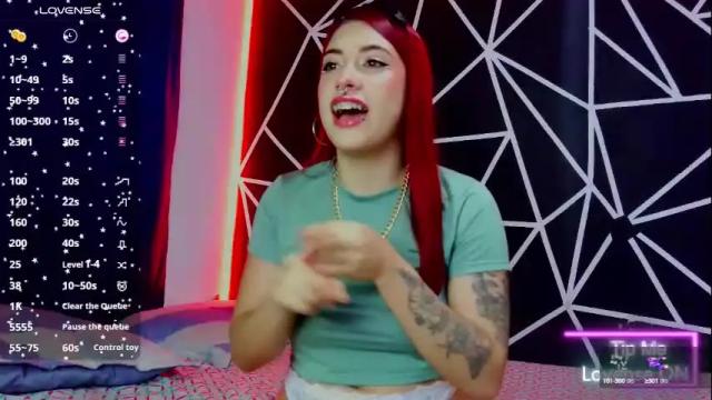 Image 11 of darlyhooper1_ Stream on Chaturbate on 5 months ago