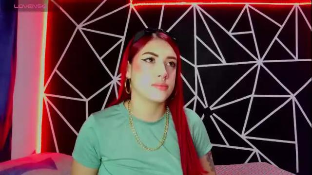 Image 3 of darlyhooper1_ Stream on Chaturbate on 5 months ago