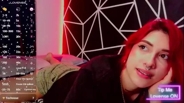 Image 12 of darlyhooper1_ Stream on Chaturbate on 5 months ago