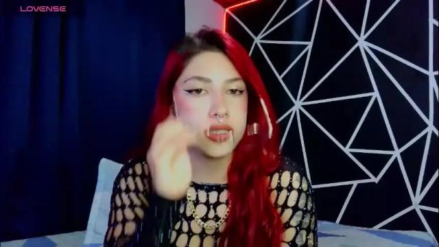 Image 10 of darlyhooper1_ Stream on Chaturbate on 3 months ago
