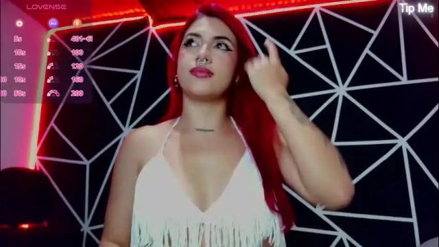 Image 4 of darlyhooper1_ Stream on Chaturbate on 2 months ago