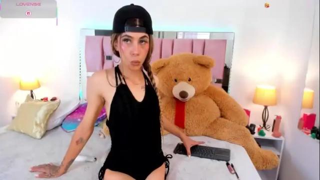 Image 7 of darlyn_tenderhot Stream on Chaturbate on 1 month ago