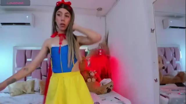 Image 12 of darlyn_tenderhot Stream on Chaturbate on 28 days ago