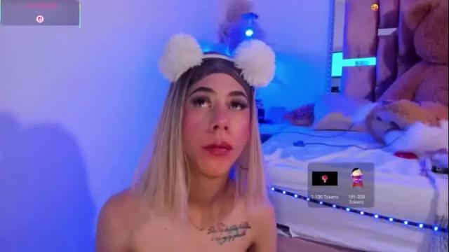 Image 3 of darlyn_tenderhot Stream on Chaturbate on 1 month ago
