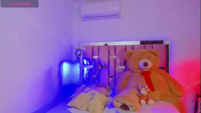 Image 6 of darlyn_tenderhot Stream on Chaturbate on 8 days ago