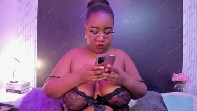 Image 2 of darnellqueen Stream on Chaturbate on 2 months ago