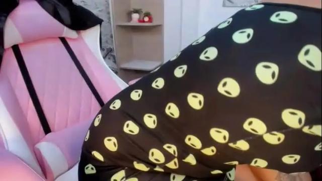 Image 2 of darsha__sahu Stream on Chaturbate on 1 month ago