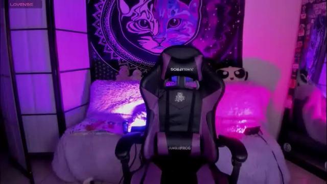 Image 4 of daryimiau Stream on Chaturbate on 2 months ago