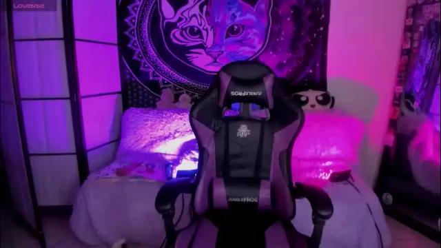 Image 6 of daryimiau Stream on Chaturbate on 2 months ago