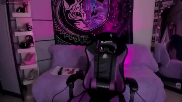 Image 4 of daryimiau Stream on Chaturbate on 2 months ago