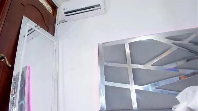Image 11 of dashafoxxx Stream on Chaturbate on 1 month ago
