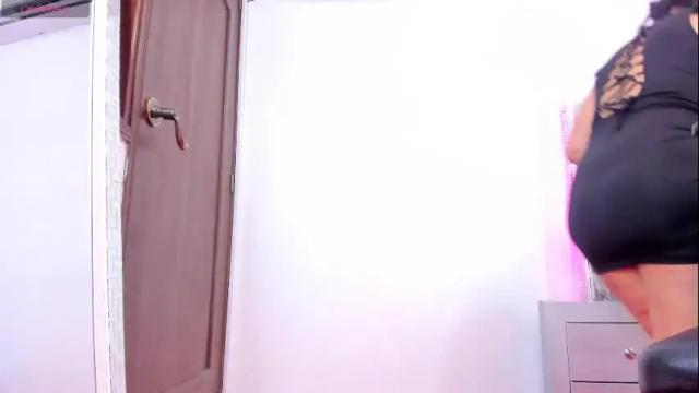 Image 6 of dashafoxxx Stream on Chaturbate on 3 months ago