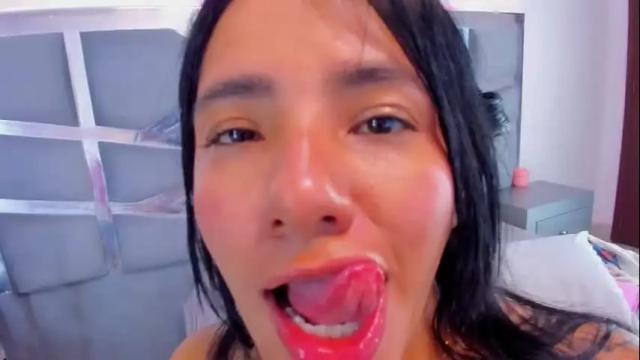 Image 12 of dashafoxxx Stream on Chaturbate on 1 month ago