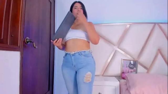 Image 11 of dashafoxxx Stream on Chaturbate on 19 days ago