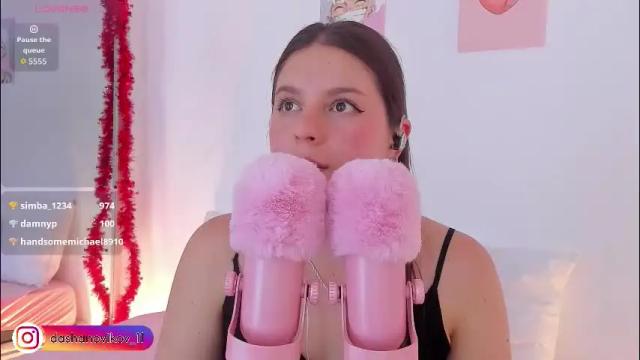 Image 12 of dashanovikov Stream on Chaturbate on 18 days ago