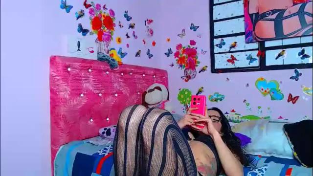 Image 8 of daslytsroze Stream on Chaturbate on 2 months ago