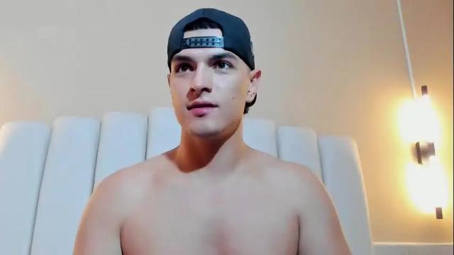 Image 12 of david_victoriaa Stream on Chaturbate on 1 month ago