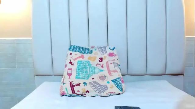 Image 12 of david_victoriaa Stream on Chaturbate on 4 days ago