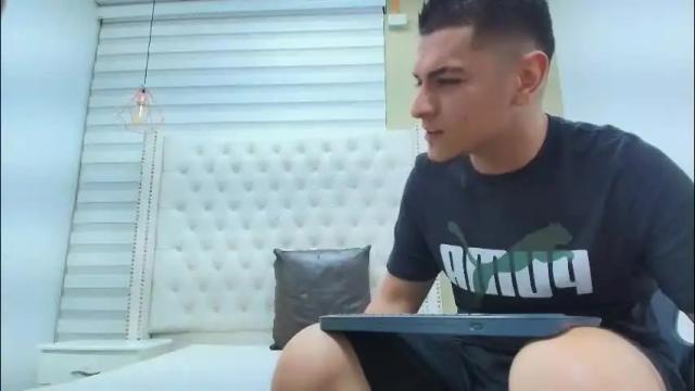 Image 3 of david_victoriaa Stream on Chaturbate on 24 days ago