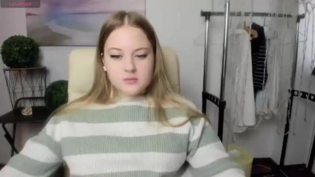 Image 2 of davinageil Stream on Chaturbate on 19 months ago