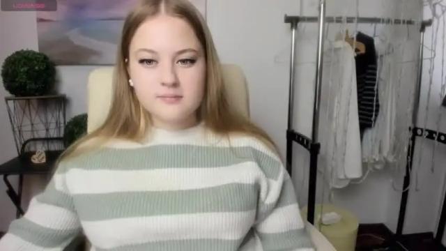 Image 4 of davinageil Stream on Chaturbate on 19 months ago