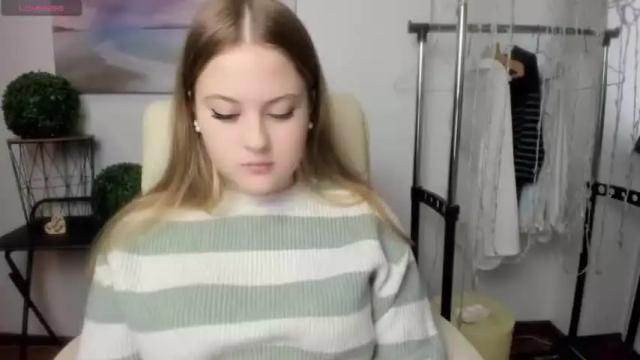 Image 7 of davinageil Stream on Chaturbate on 19 months ago