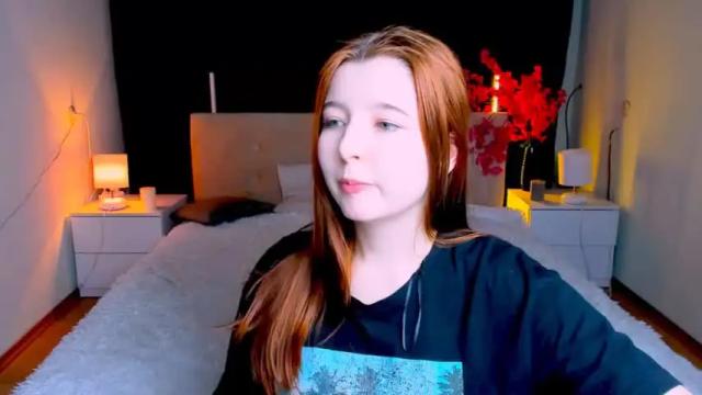 Image 2 of davisy_angel Stream on Chaturbate on 16 months ago