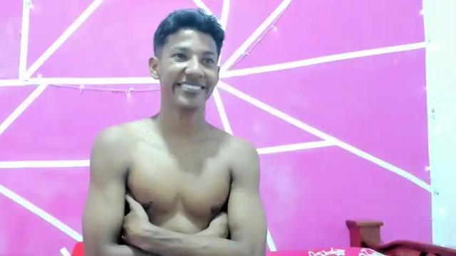 Image 11 of day_hot1 Stream on Chaturbate on 18 months ago