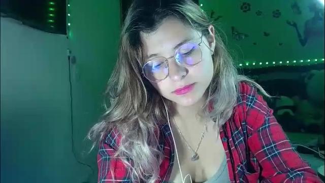 Image 3 of daya202 Stream on Chaturbate on 24 days ago