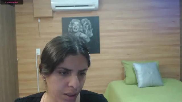 Image 2 of dayan_berbessi Stream on Chaturbate on 19 months ago