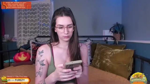Image 2 of daydreamur_gurl Stream on Chaturbate on 13 months ago