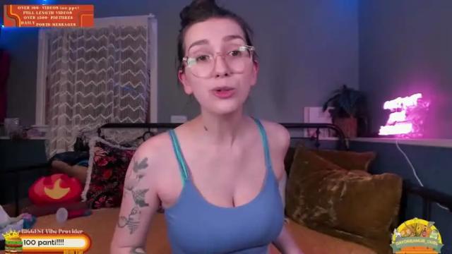 Image 6 of daydreamur_gurl Stream on Chaturbate on 12 months ago
