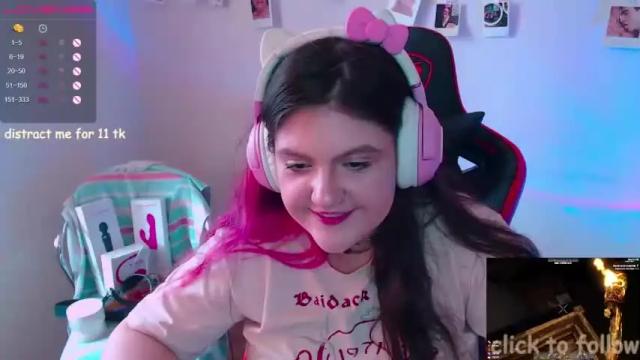 Image 7 of de_v1l Stream on Chaturbate on 27 months ago