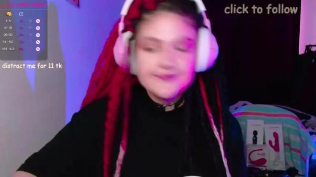 Image 10 of de_v1l Stream on Chaturbate on 27 months ago