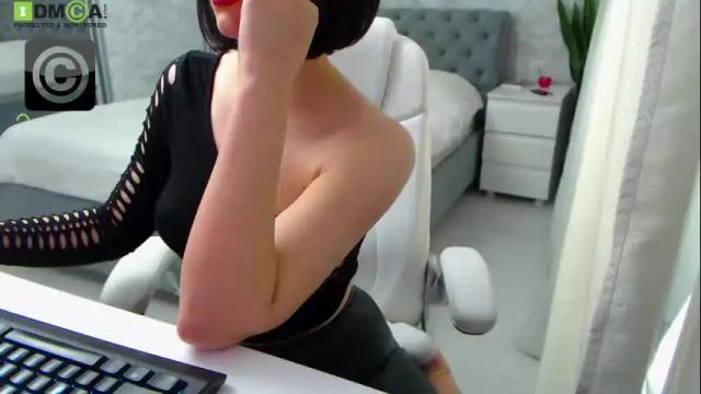 Image 7 of dear_ellisse Stream on Chaturbate on 11 days ago