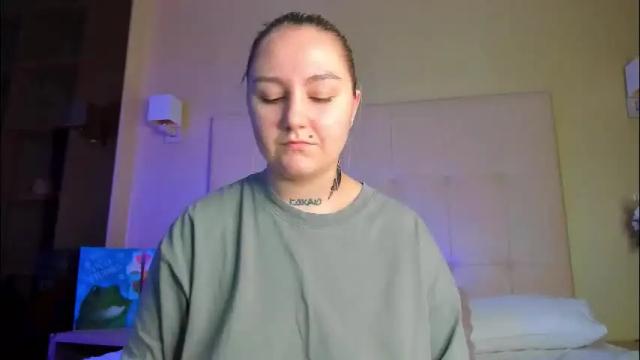 Image 12 of debbie_taylor Stream on Chaturbate on 5 days ago